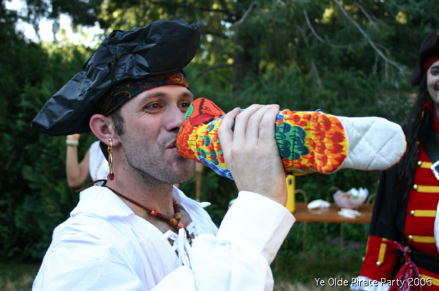 pirateparty06_177.jpg