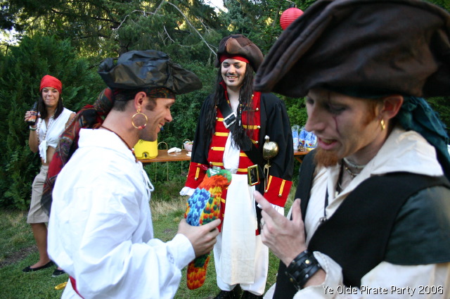 pirateparty06_179.jpg