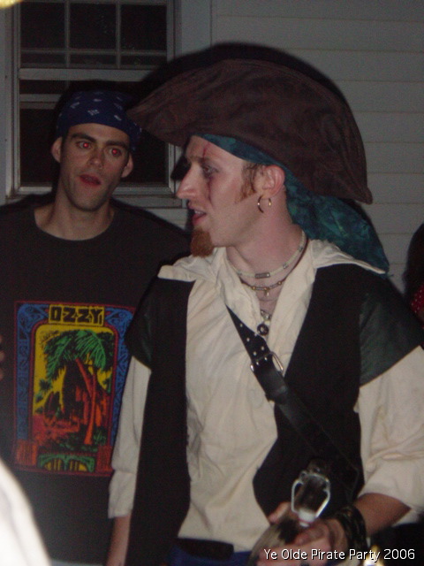 pirateparty06_318.jpg