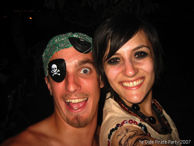 pirateparty07e117.jpg