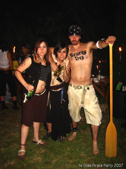 pirateparty07e147.jpg